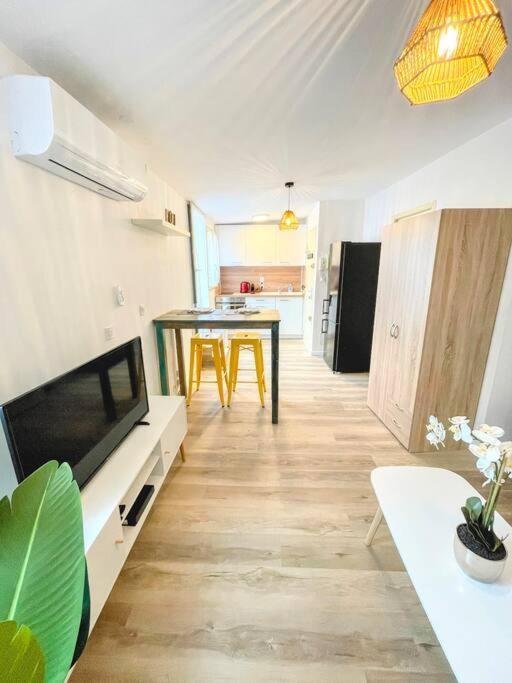 Studio Cosy - 2 Pers - Beziers - Centre - Terrasse - Clim Экстерьер фото
